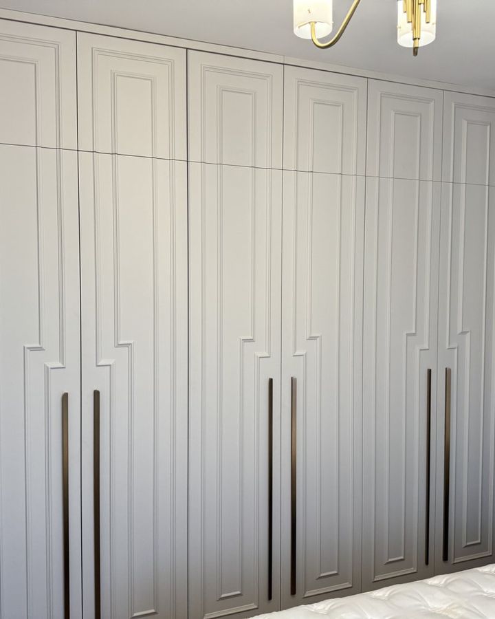Шкафы на заказ в Астане — работа INTERWOOD